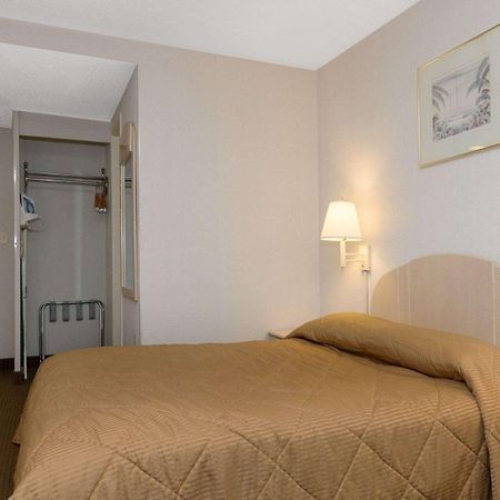 Rodeway Inn Annapolis Bagian luar foto
