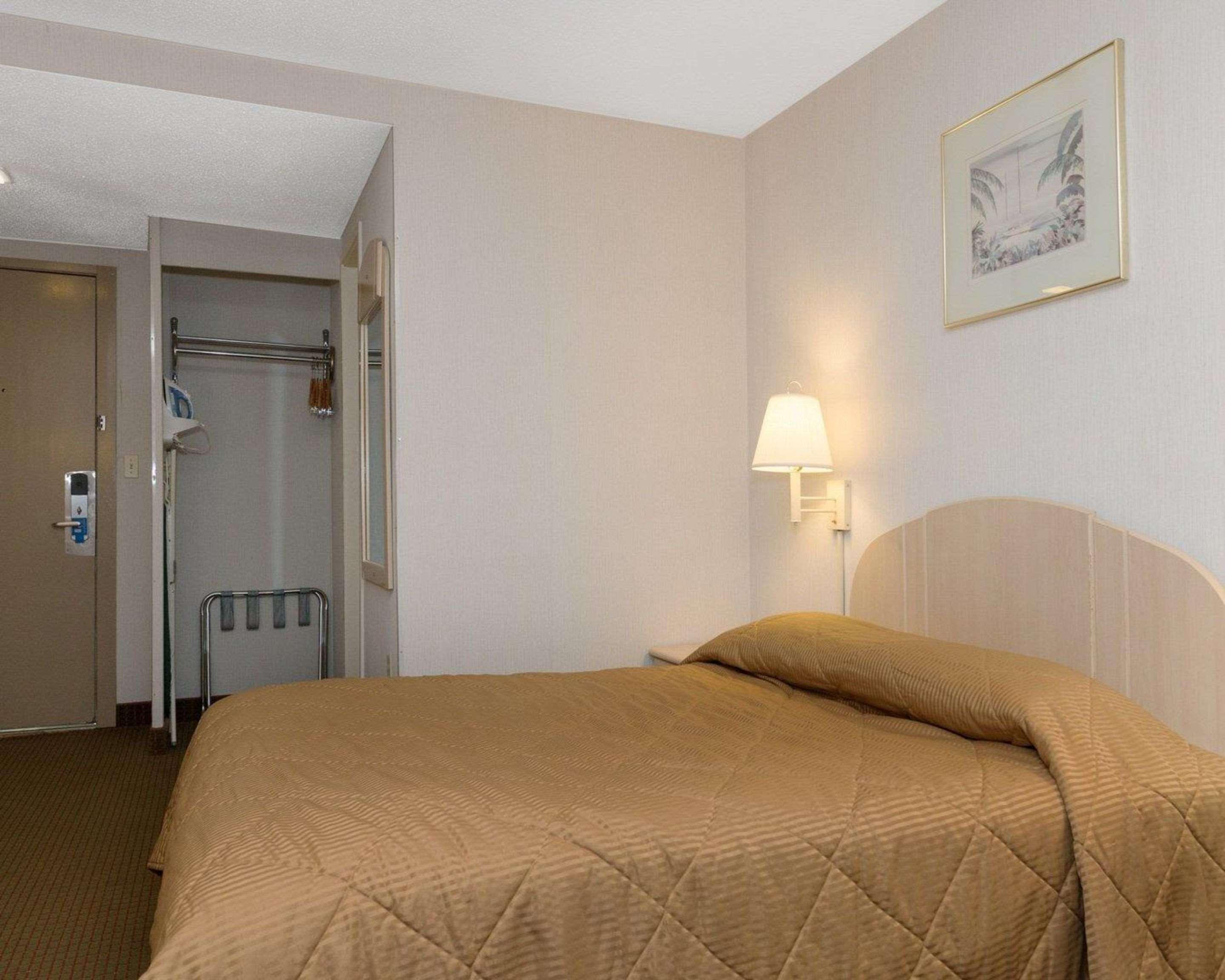 Rodeway Inn Annapolis Bagian luar foto